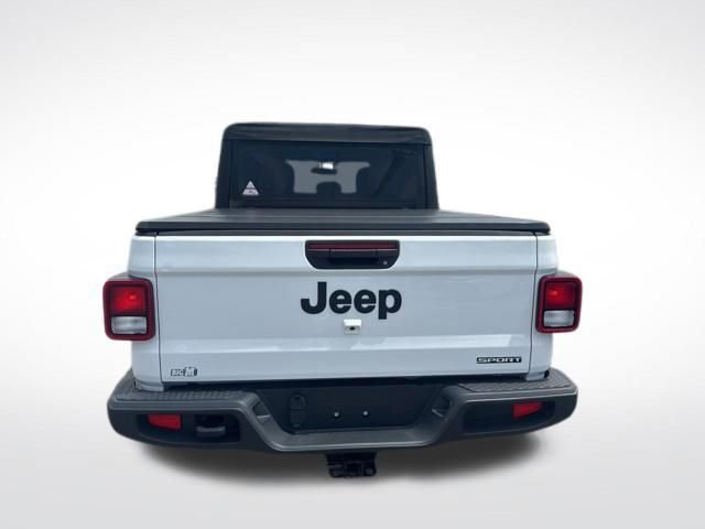 Used 2021 Jeep Gladiator Sport AWD/4WD image 4