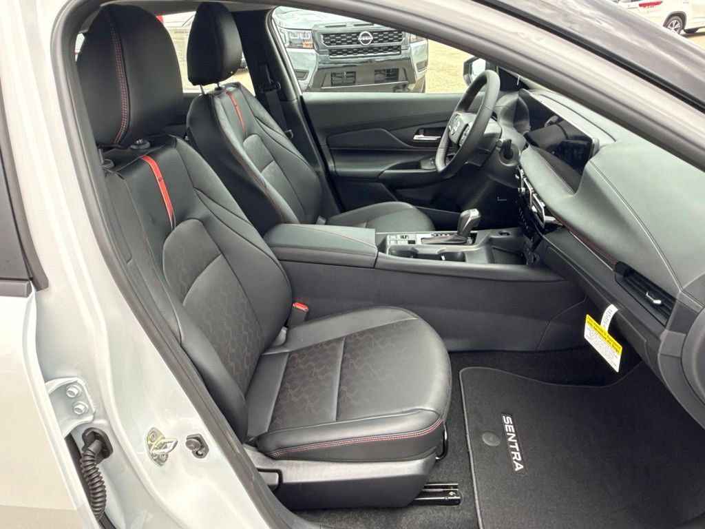 New 2026 Nissan Sentra SR FWD image 25