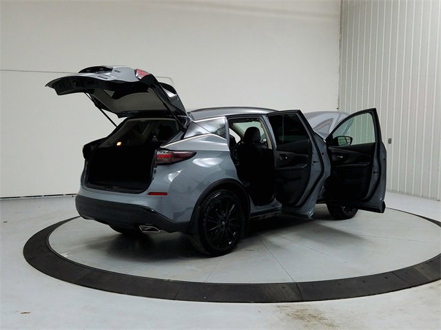 Used 2024 Nissan Murano SV w/ SV Midnight Edition Package image 15