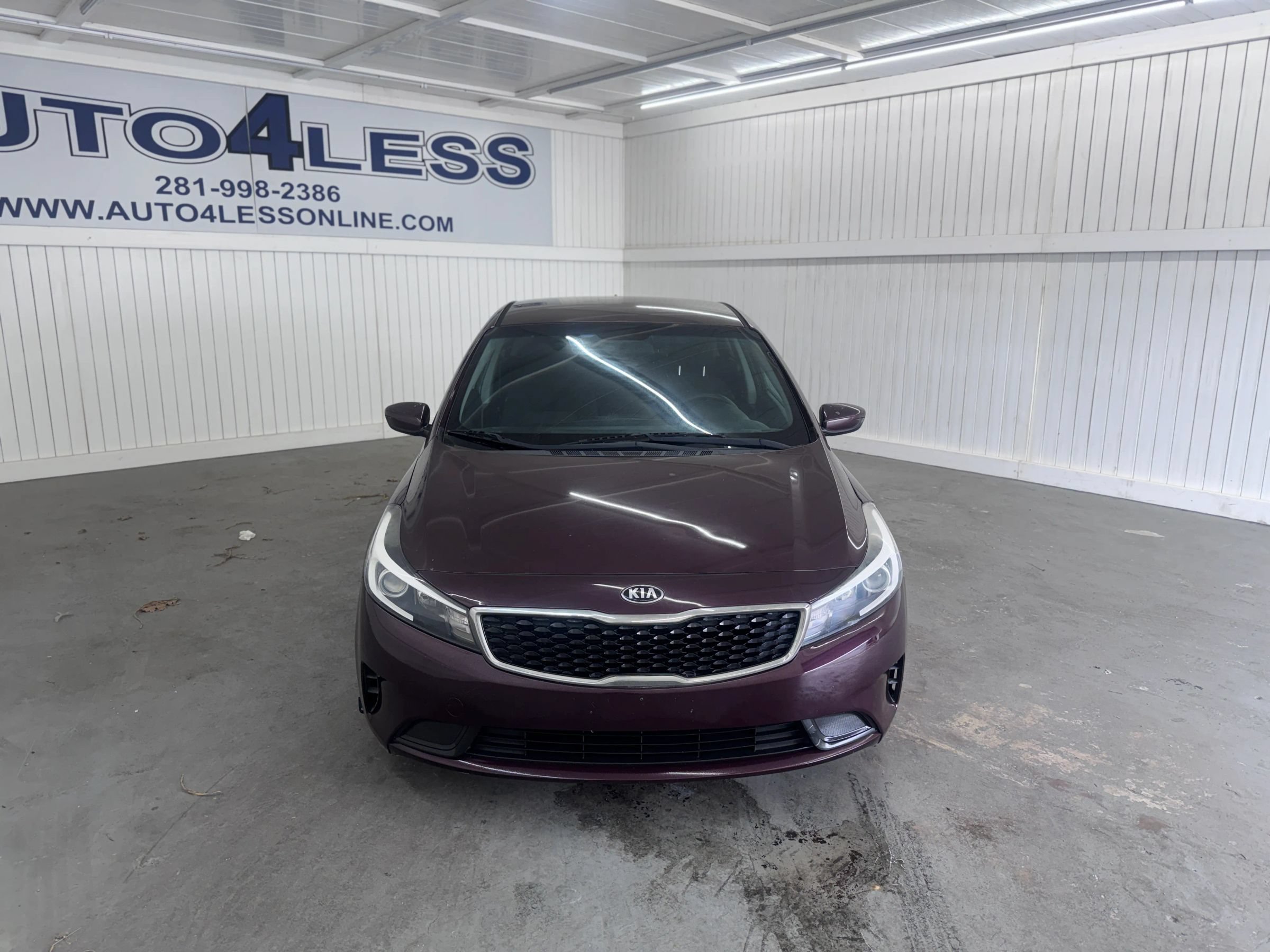 Used 2017 Kia Forte LX FWD image 2