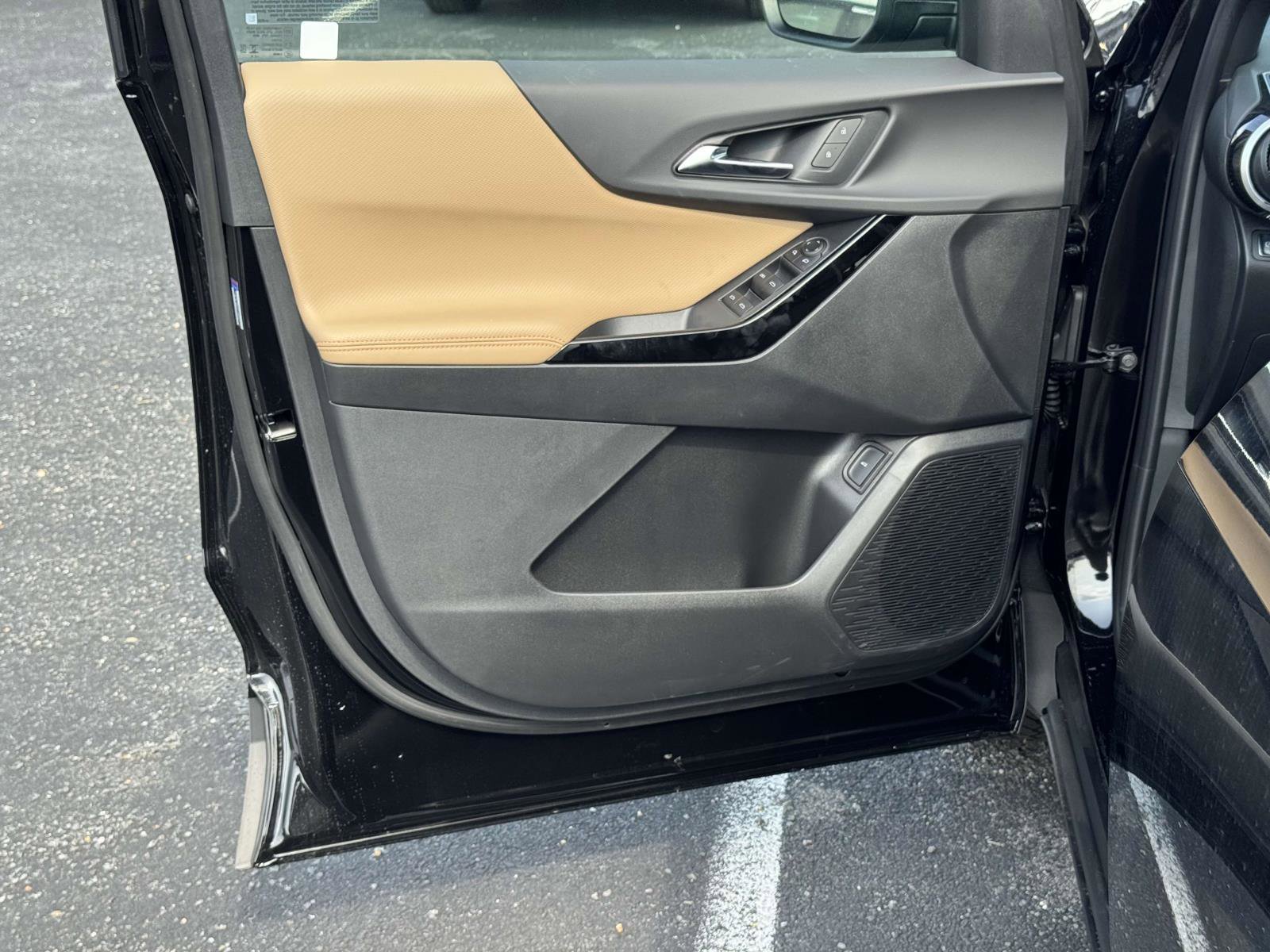 New 2026 Chevrolet Equinox ACTIV w/ LPO, Floor Liner Package image 15