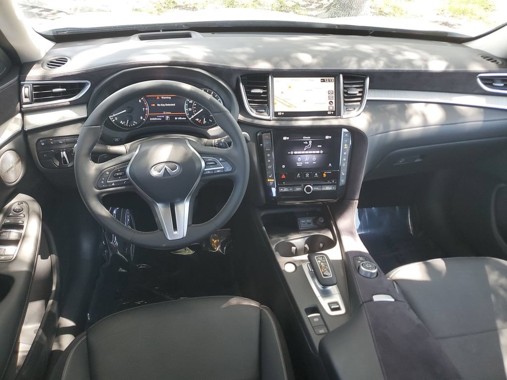 Used 2023 INFINITI QX50 Sensory AWD/4WD image 17