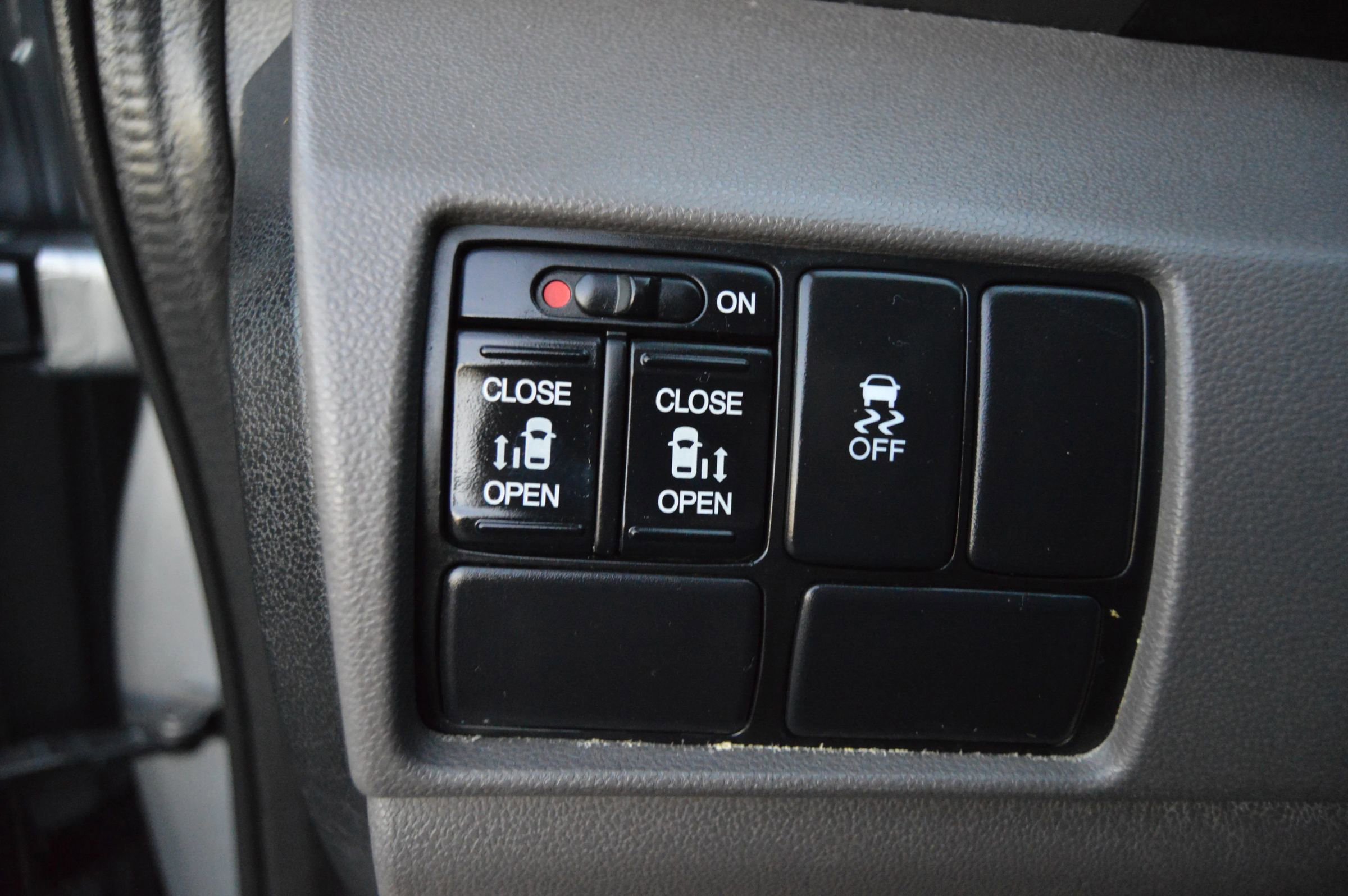 Used 2017 Honda Odyssey SE image 15