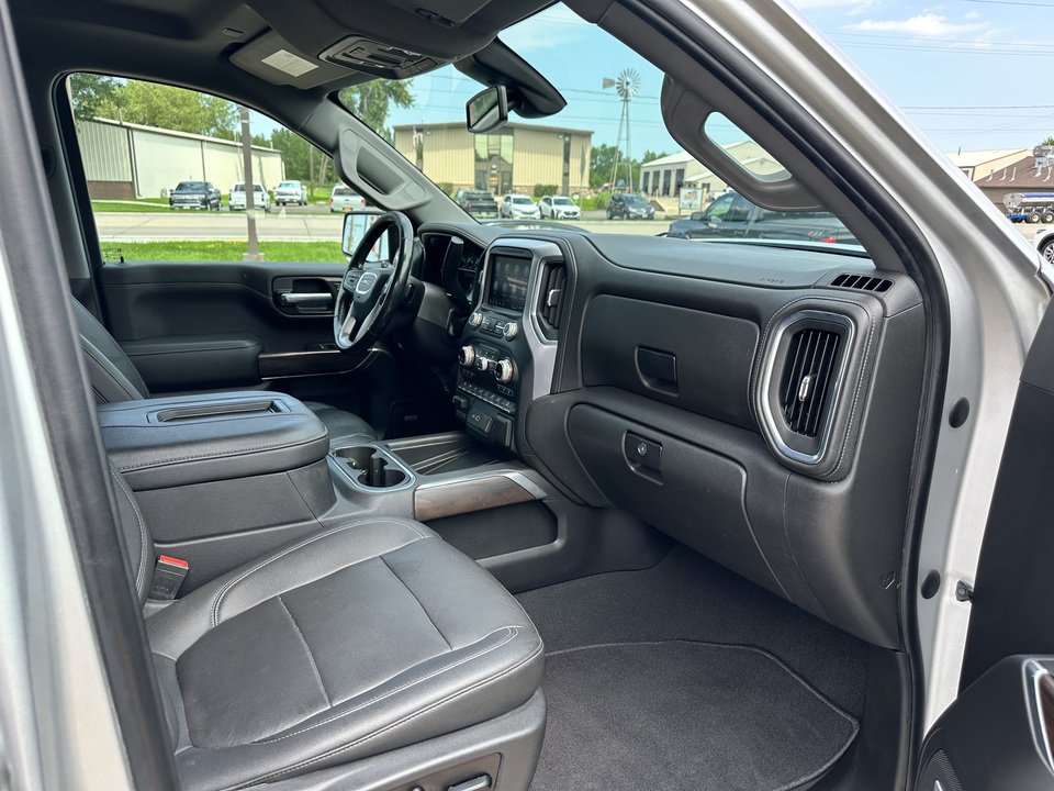 Used 2021 GMC Sierra 1500 SLT w/ SLT Premium Plus Package AWD/4WD image 19