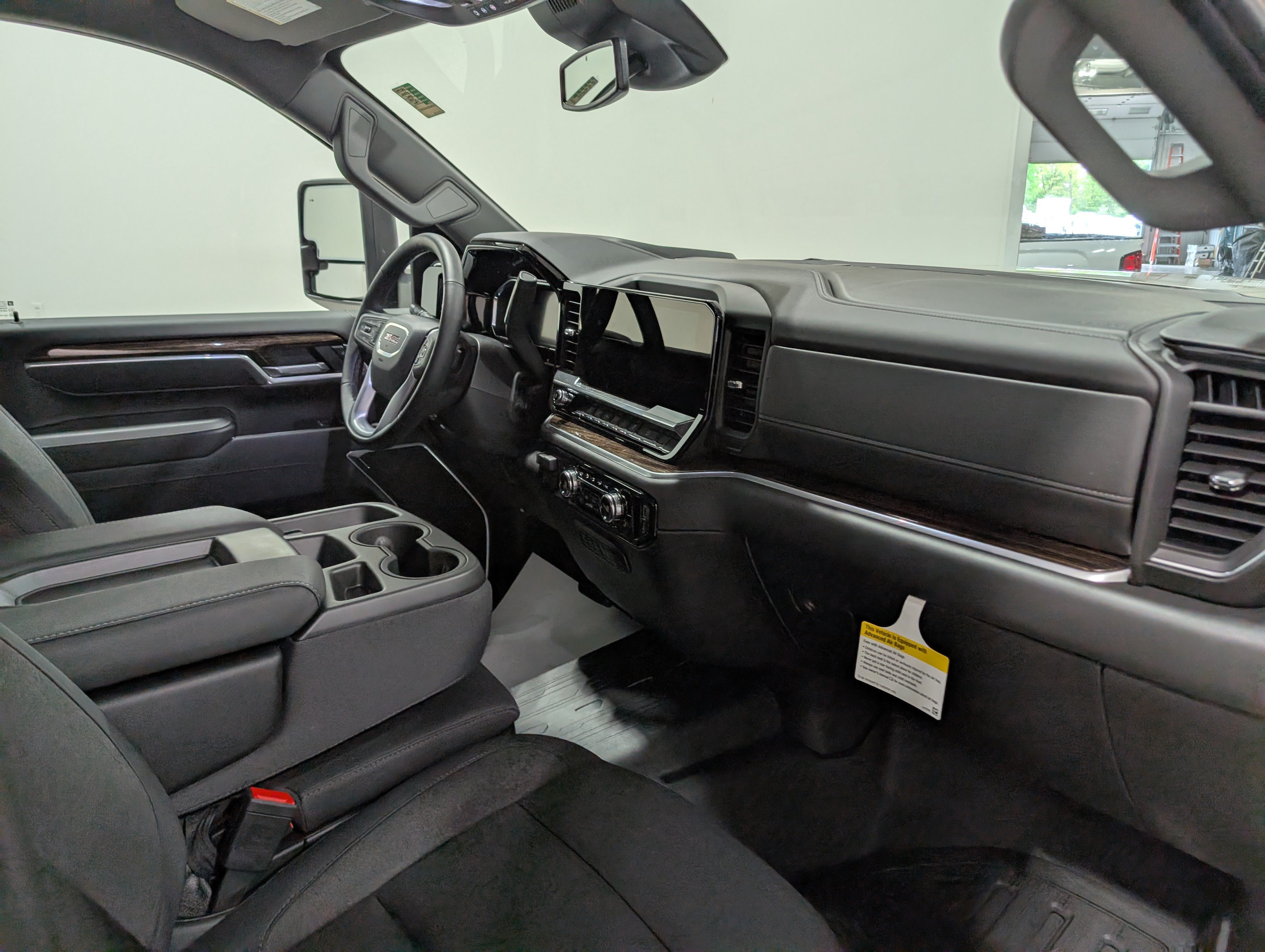 Used 2026 GMC Sierra 3500 SLE w/ SLE Value Package AWD/4WD image 18