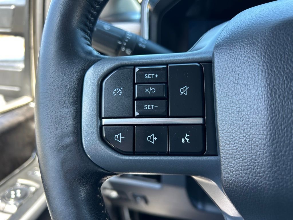 Used 2024 Ford F250 Lariat w/ FX4 Off-Road Package image 32
