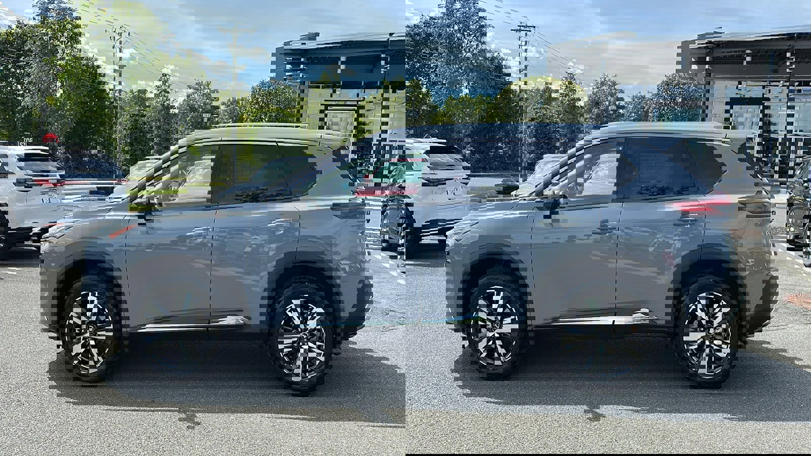 Used 2022 Nissan Rogue Platinum w/ Head-Up Display Package image 7