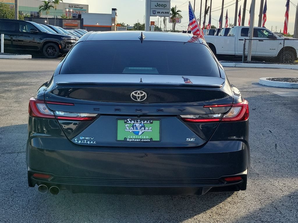 Used 2025 Toyota Camry SE w/ Convenience Package FWD image 6