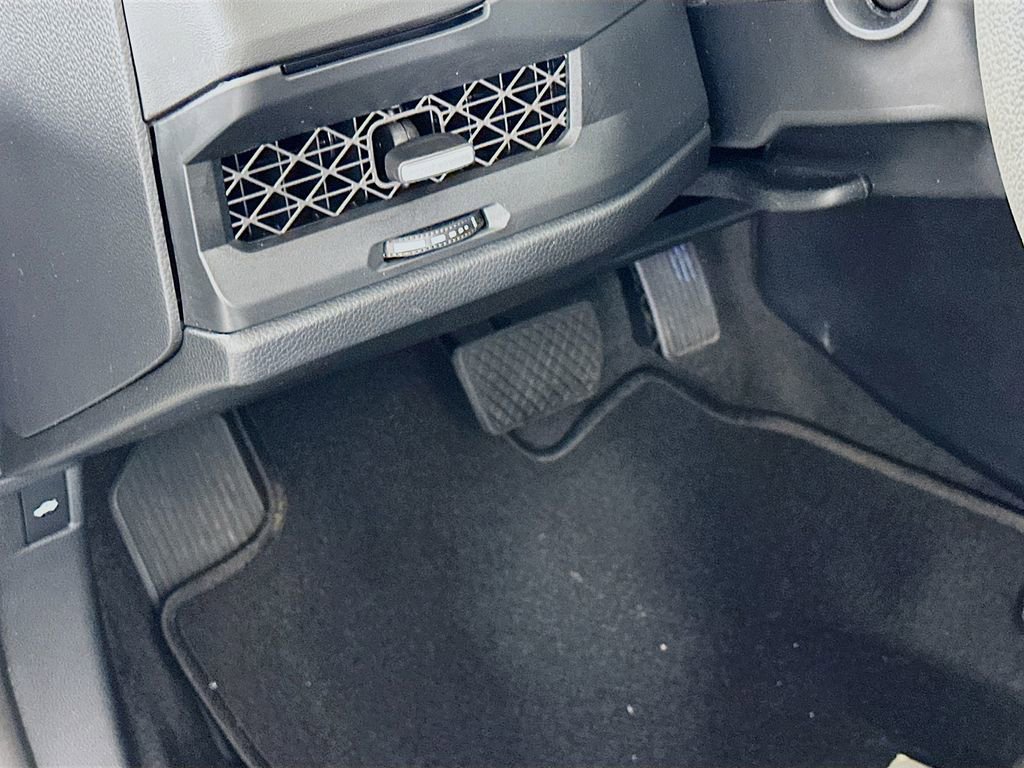 Certified 2023 Honda Accord EX image 10