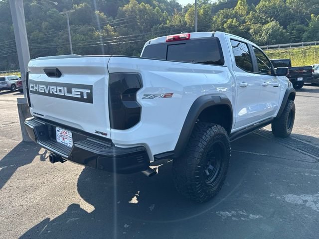 Used 2024 Chevrolet Colorado ZR2 w/ Technology Package AWD/4WD image 7