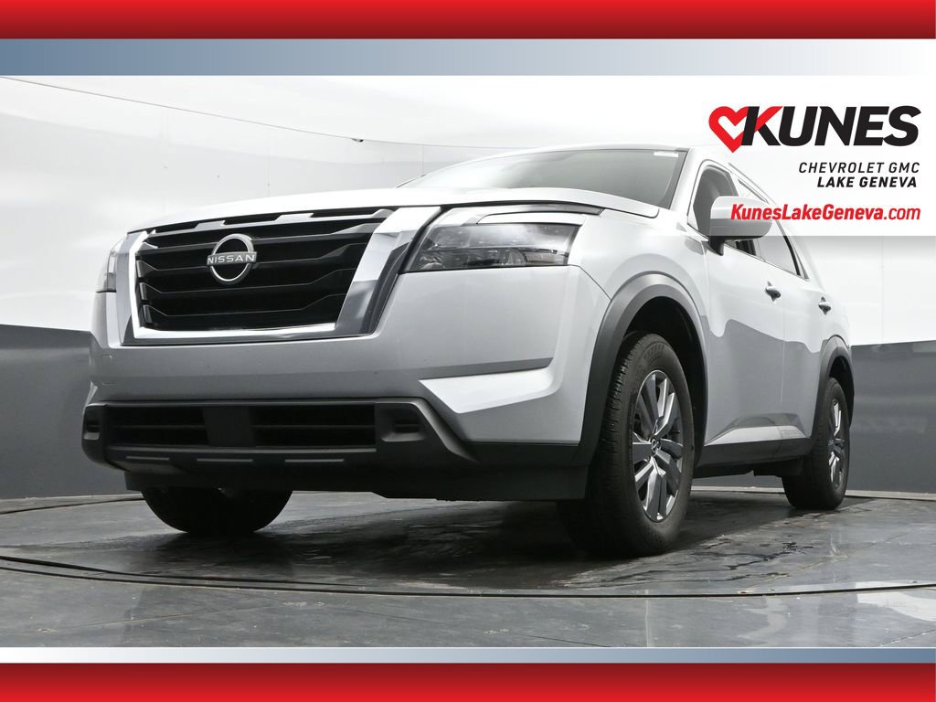Used 2025 Nissan Pathfinder SV FWD image 43