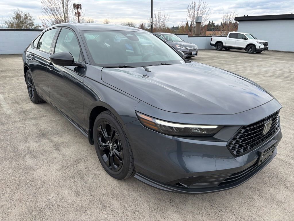 Used 2025 Honda Accord SE image 3