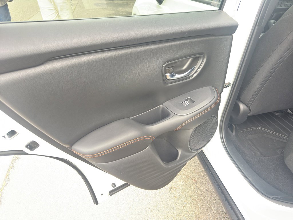 Used 2024 Honda HR-V Sport image 9