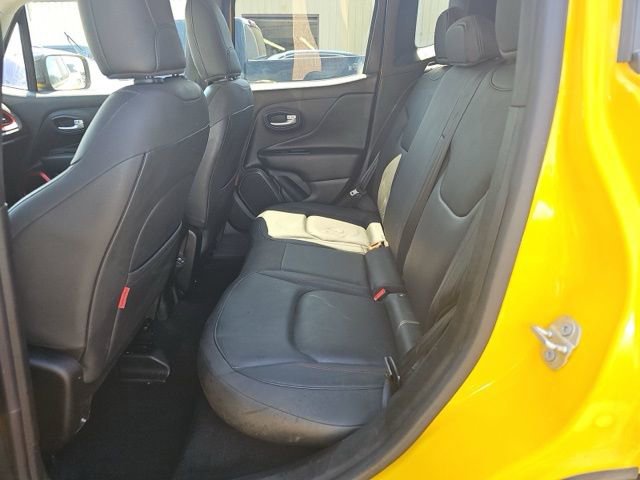 Used 2023 Jeep Renegade Trailhawk w/ Trailhawk Elite Group image 12