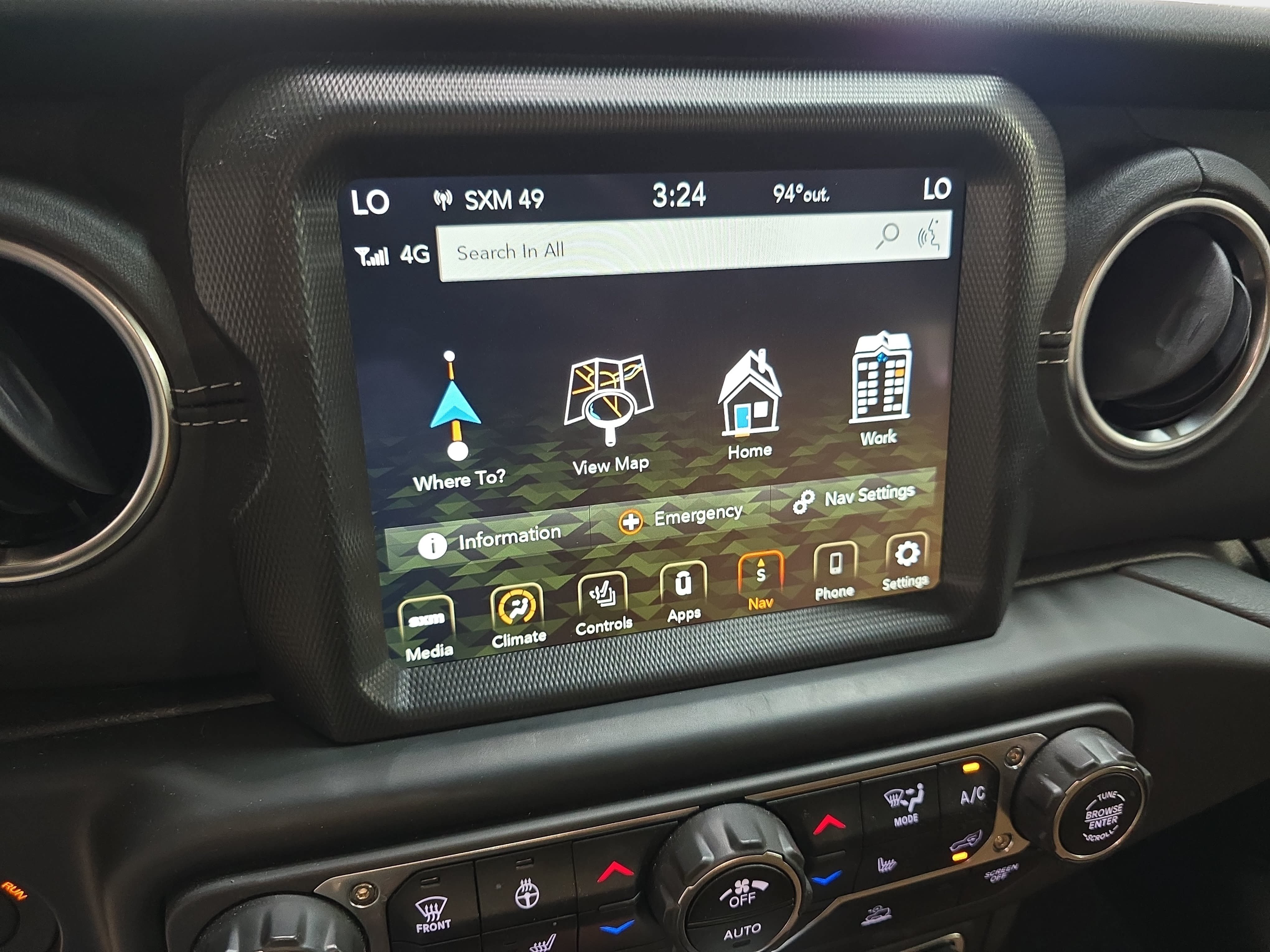Used 2023 Jeep Wrangler Unlimited Sahara w/ Cold Weather Group AWD/4WD image 19
