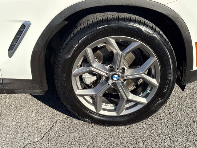 Used 2022 BMW X3 xDrive30i w/ Convenience Package AWD/4WD image 9