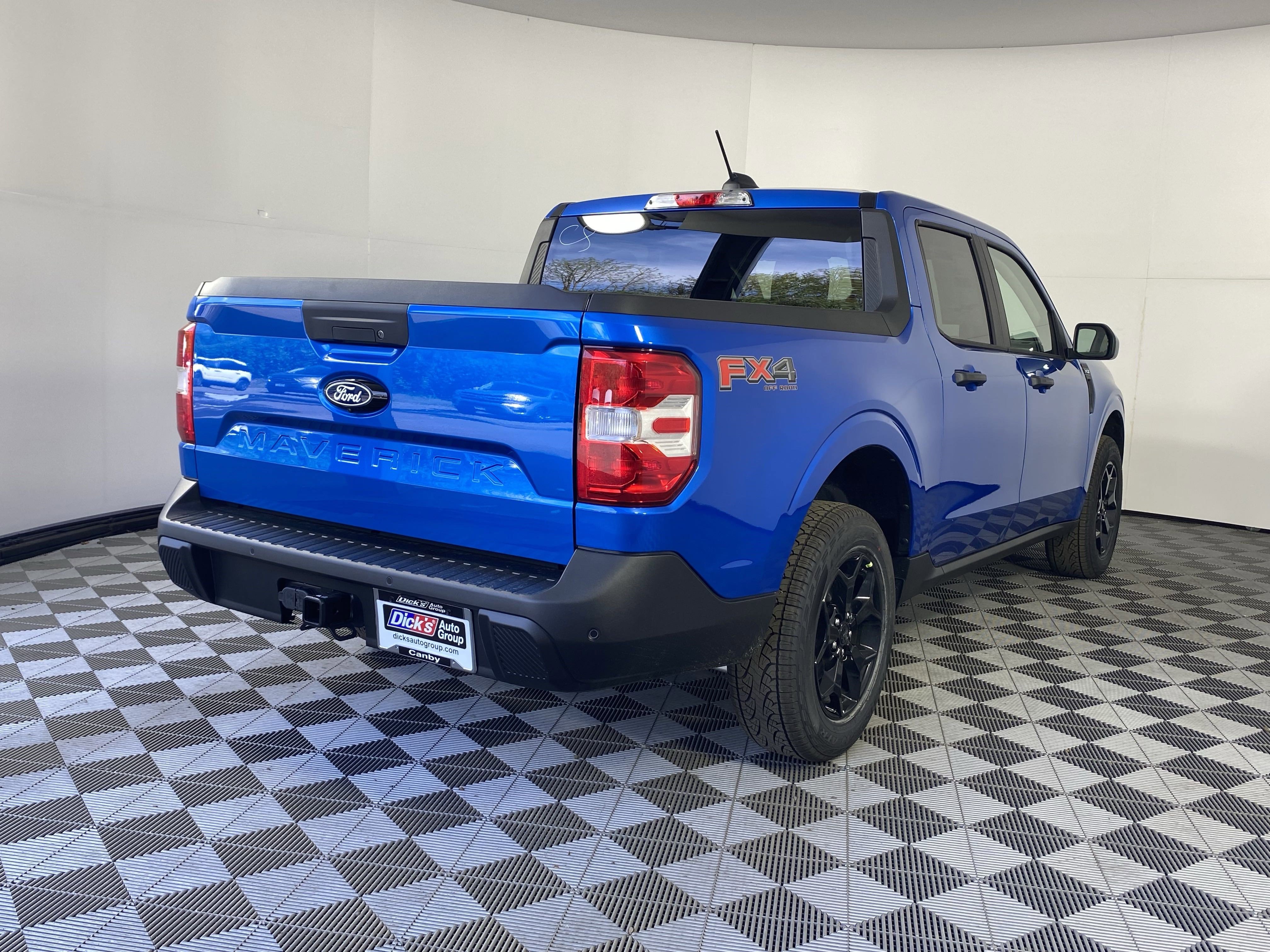 New 2025 Ford Maverick XLT w/ XLT Luxury Package image 5