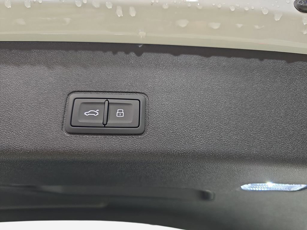 New 2026 Audi Q3 quattro 2.0T image 13