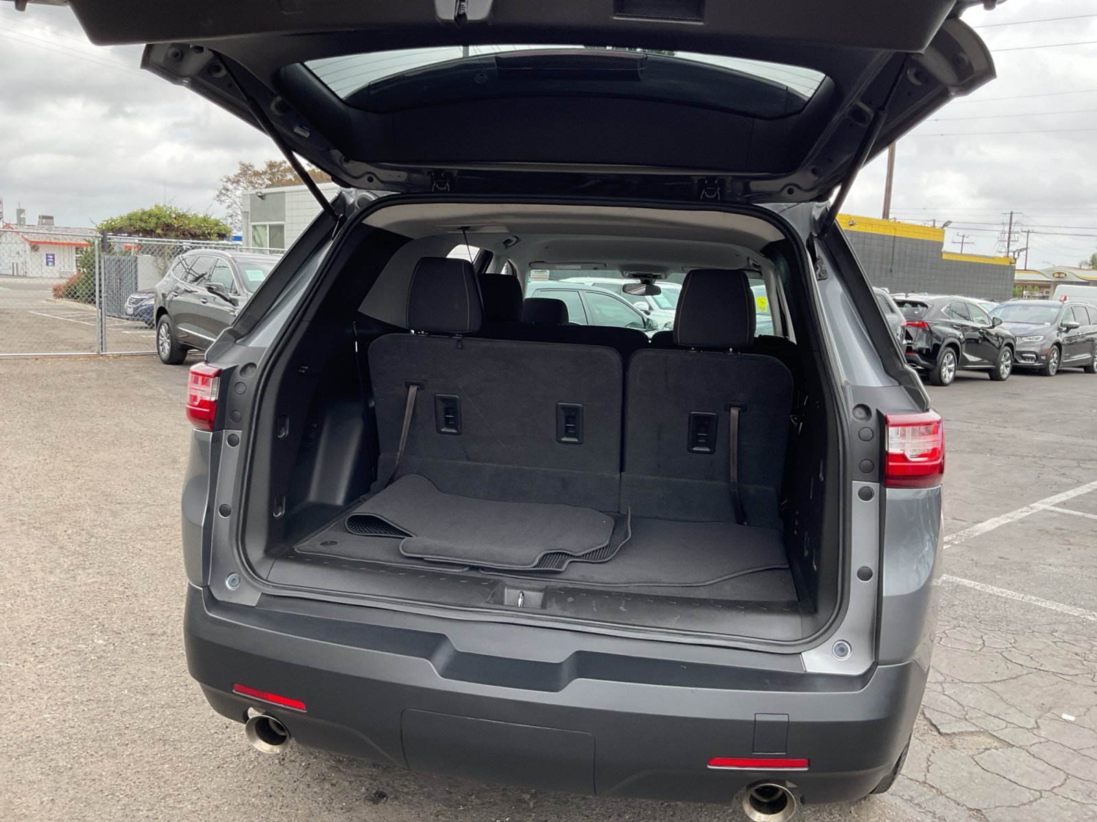 Used 2019 Chevrolet Traverse LS FWD image 26