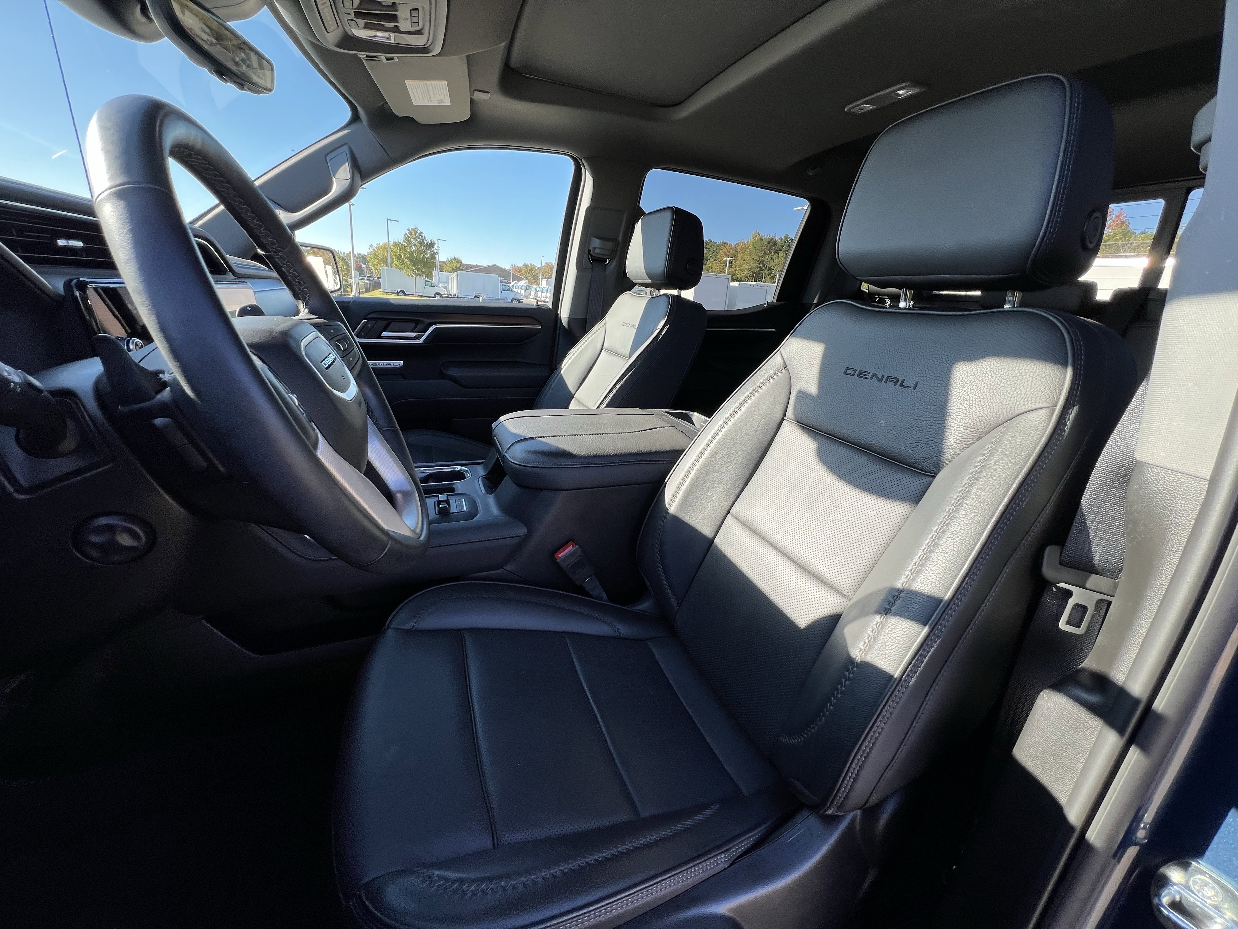 Used 2024 GMC Sierra 1500 Denali w/ Denali Reserve Package image 27