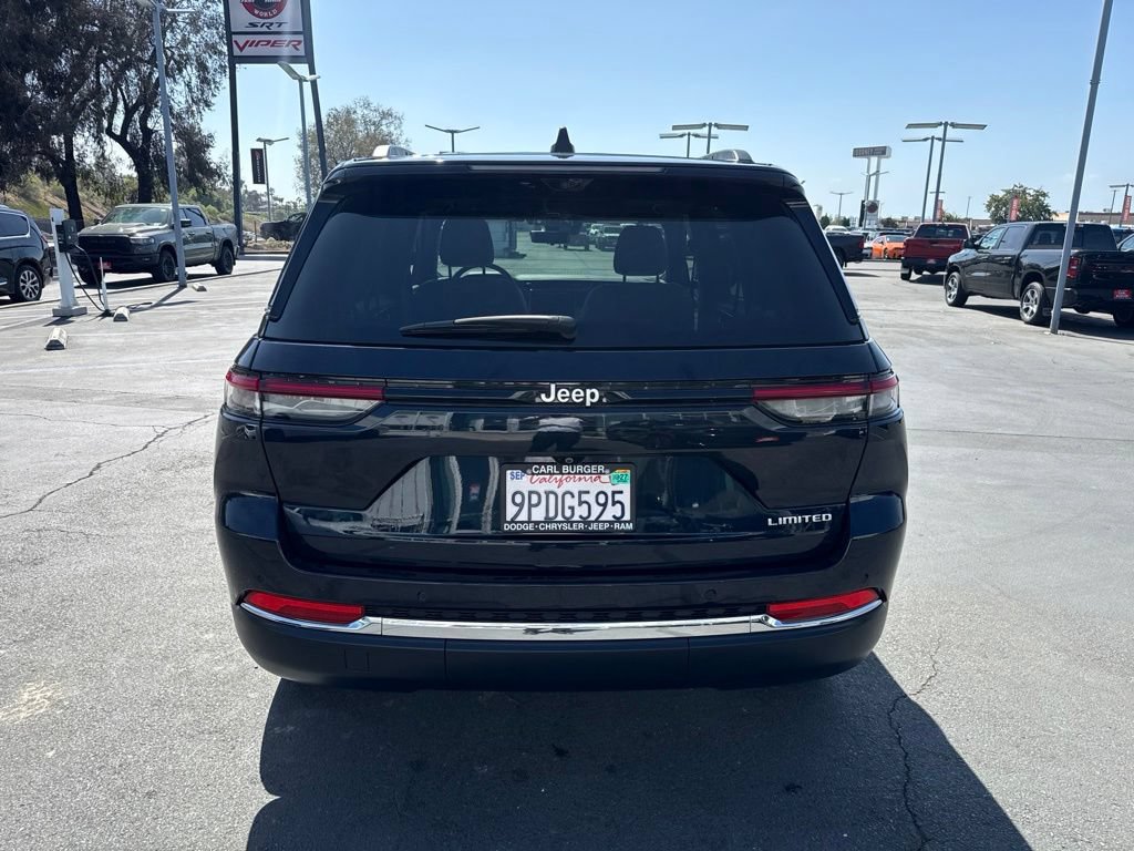 Certified 2024 Jeep Grand Cherokee Limited w/ Luxury Tech Group II RWD image 6