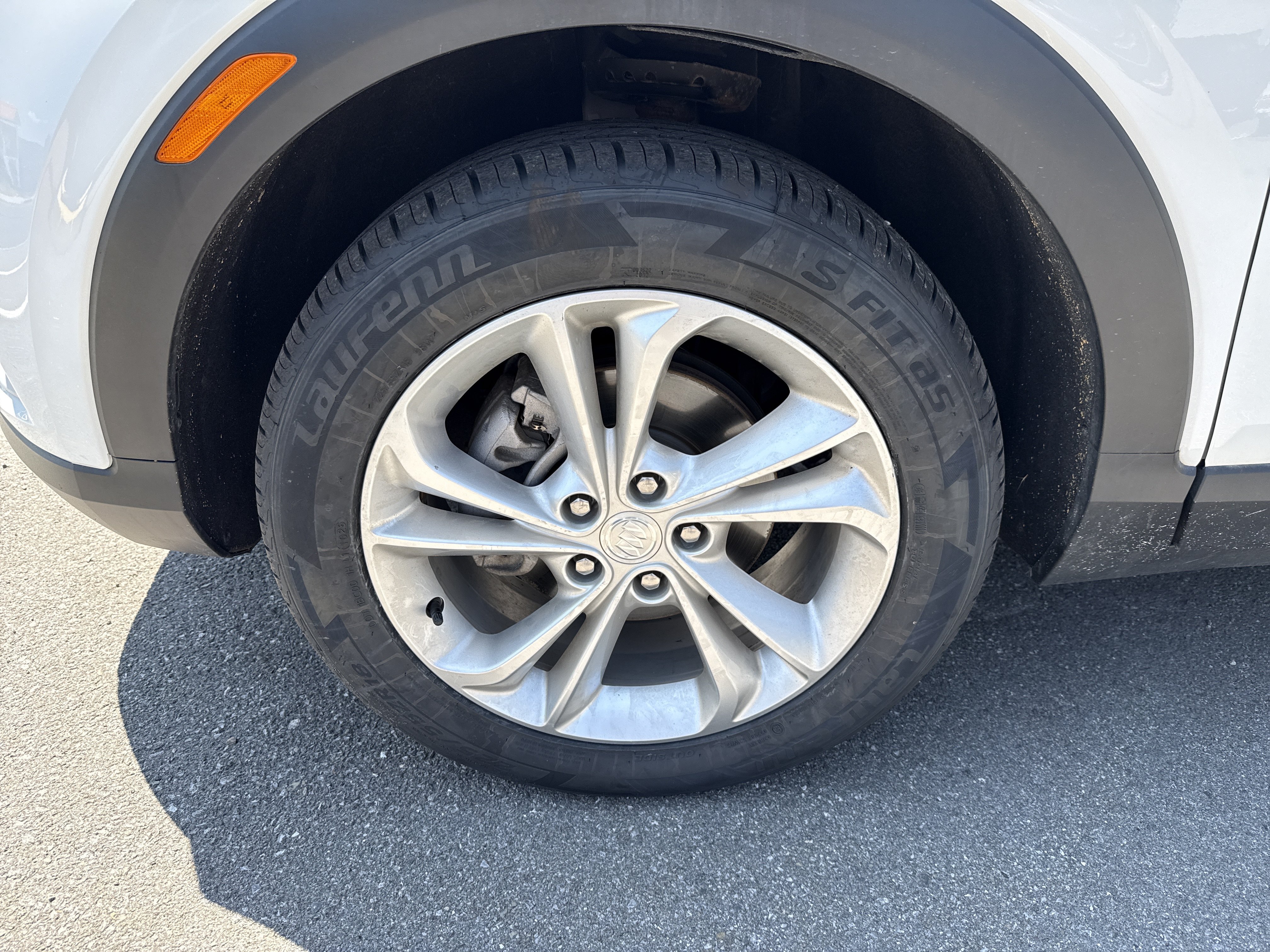 Used 2022 Buick Encore GX Preferred w/ Cold Weather Comfort Package AWD/4WD image 11