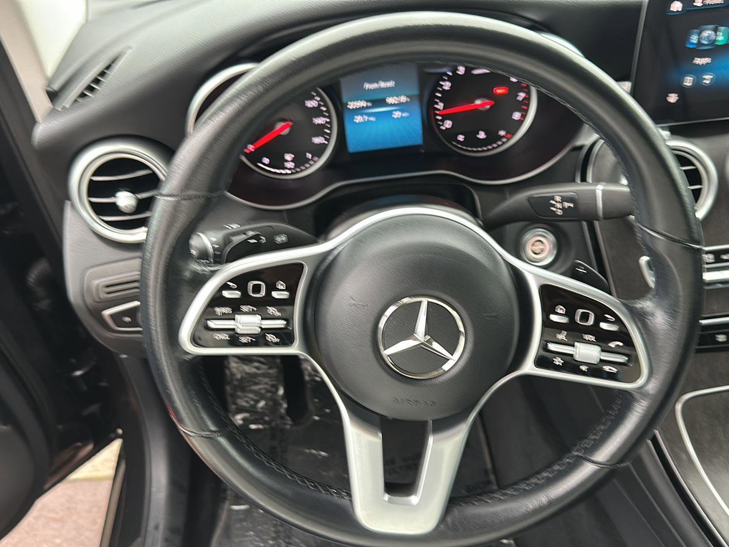 Used 2021 Mercedes-Benz GLC 300 4MATIC image 14