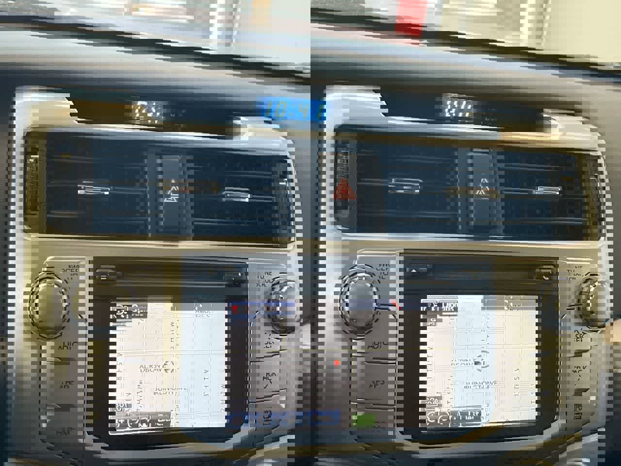 Used 2017 Toyota 4Runner Limited image 18