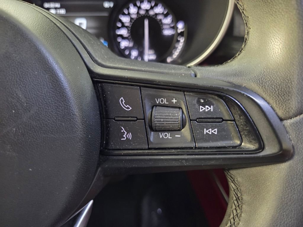 Used 2020 Alfa Romeo Stelvio image 19