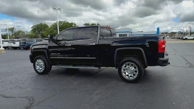 Used 2019 GMC Sierra 2500 Denali w/ Duramax Plus Package AWD/4WD image 6