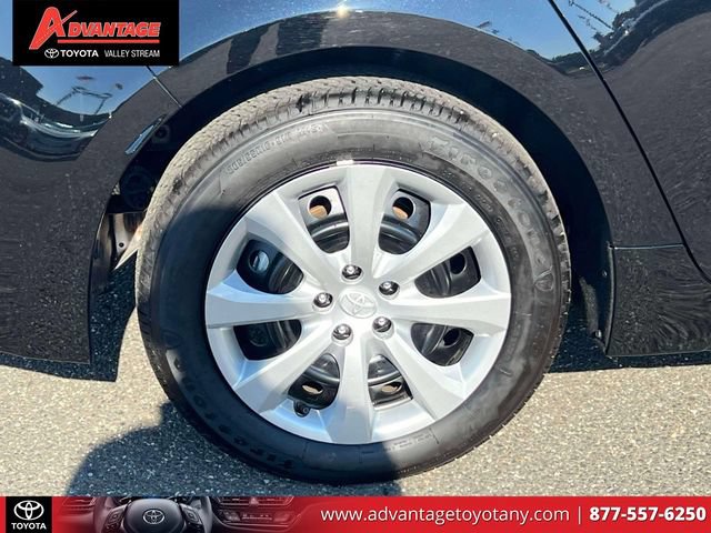 Used 2026 Toyota Corolla LE FWD image 12