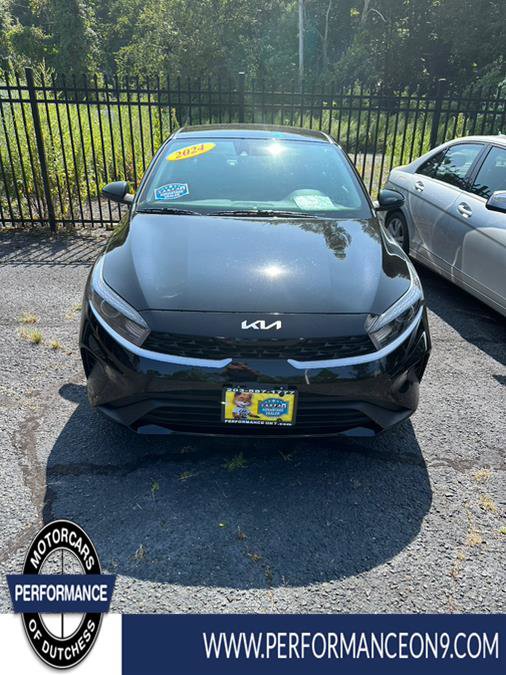 Used 2024 Kia Forte LXS image 2