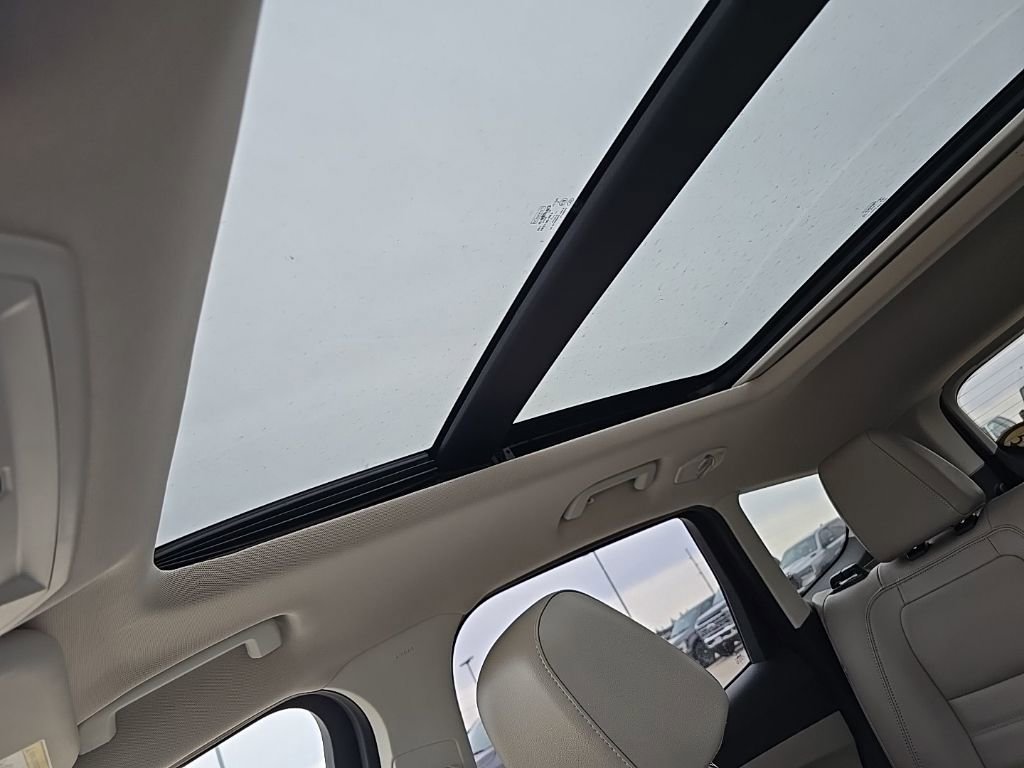 Used 2017 Ford Escape Titanium w/ Equipment Group 301A image 16