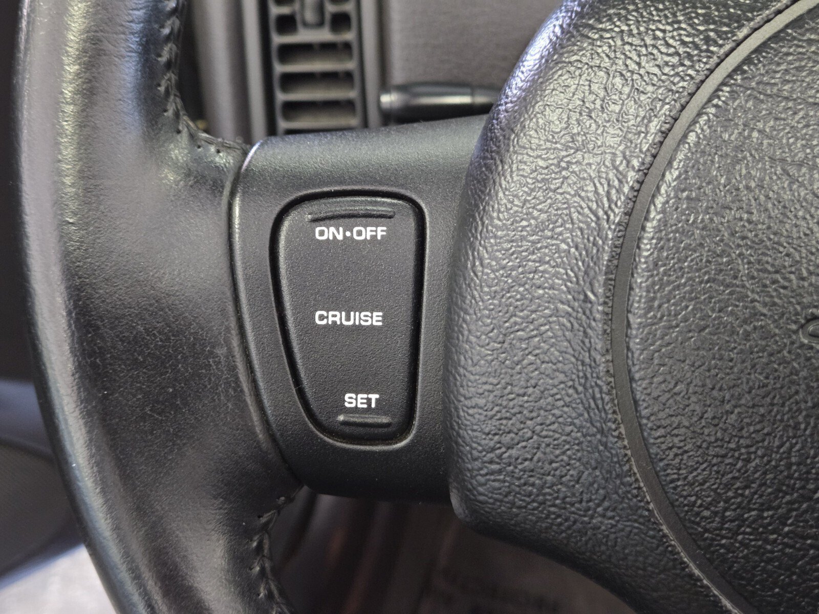 Used 2001 Chrysler Prowler RWD image 13