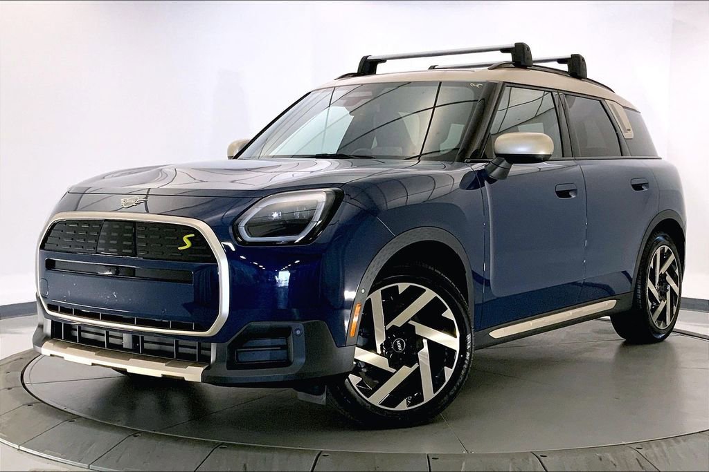 Certified 2025 MINI Cooper Countryman SE w/ Comfort Package Max image 11