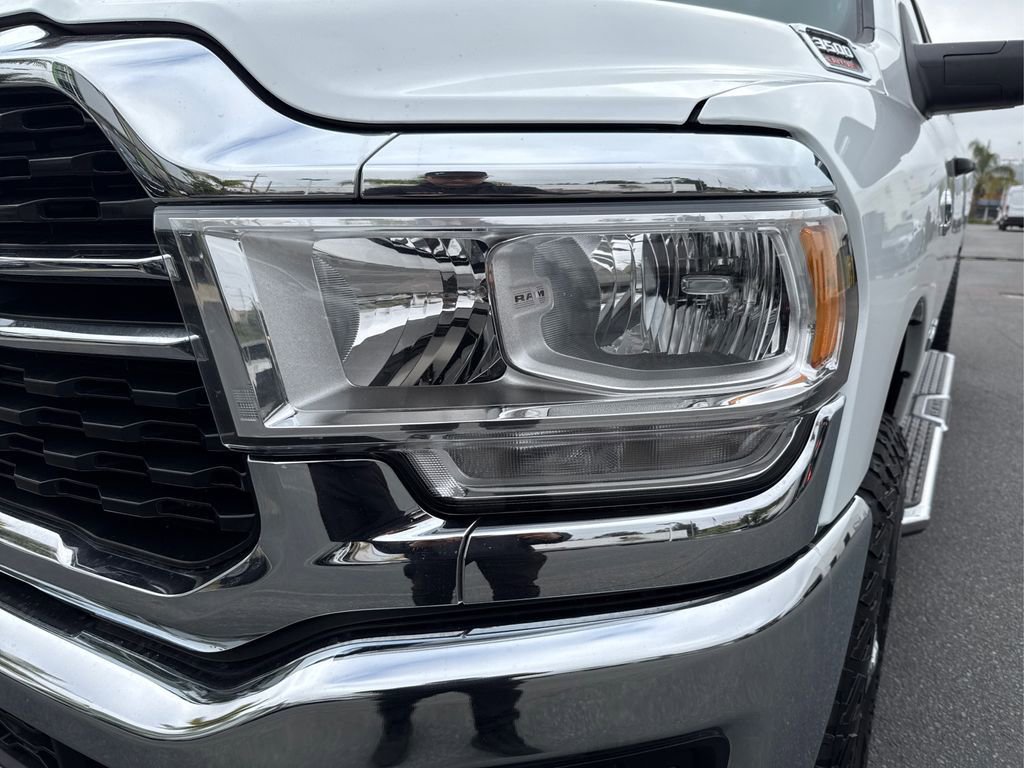 Used 2024 RAM 3500 Big Horn AWD/4WD image 16