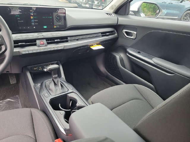 New 2026 Kia K4 FWD image 10