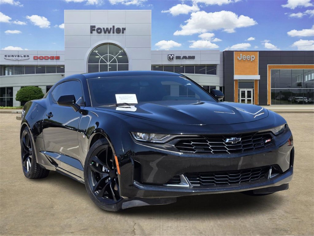 Used 2023 Chevrolet Camaro LT w/ RS Package image 2