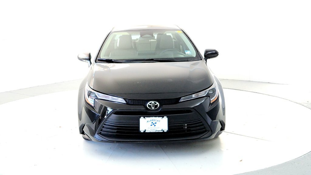 New 2027 Toyota Corolla LE FWD image 8