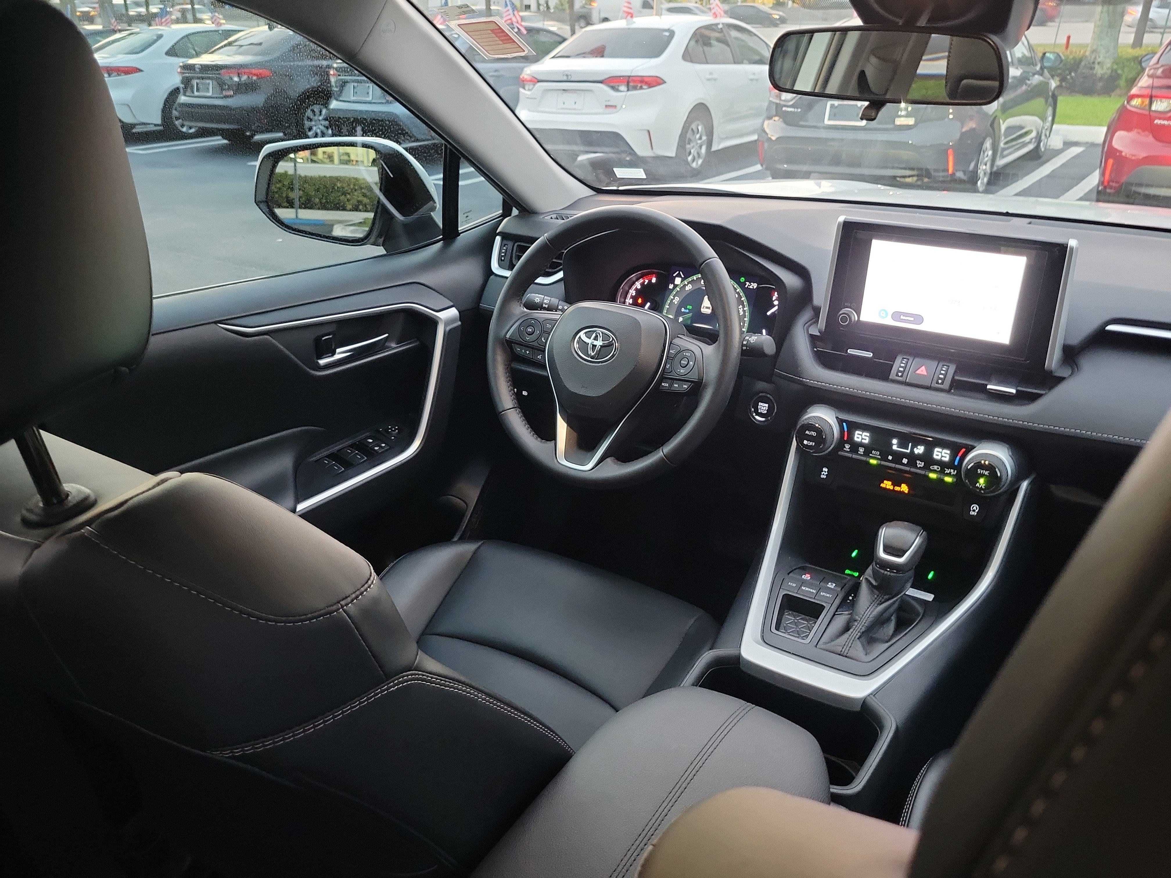 Used 2024 Toyota RAV4 XLE Premium FWD image 14