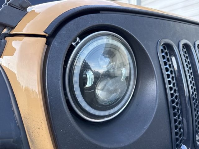 Used 2013 Jeep Wrangler Unlimited Sahara w/ Mopar Chrome Edition Group image 9