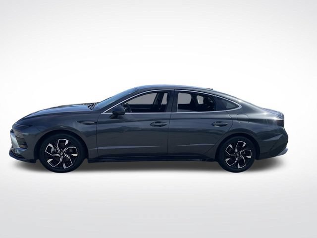 Used 2024 Hyundai Sonata SEL FWD image 2