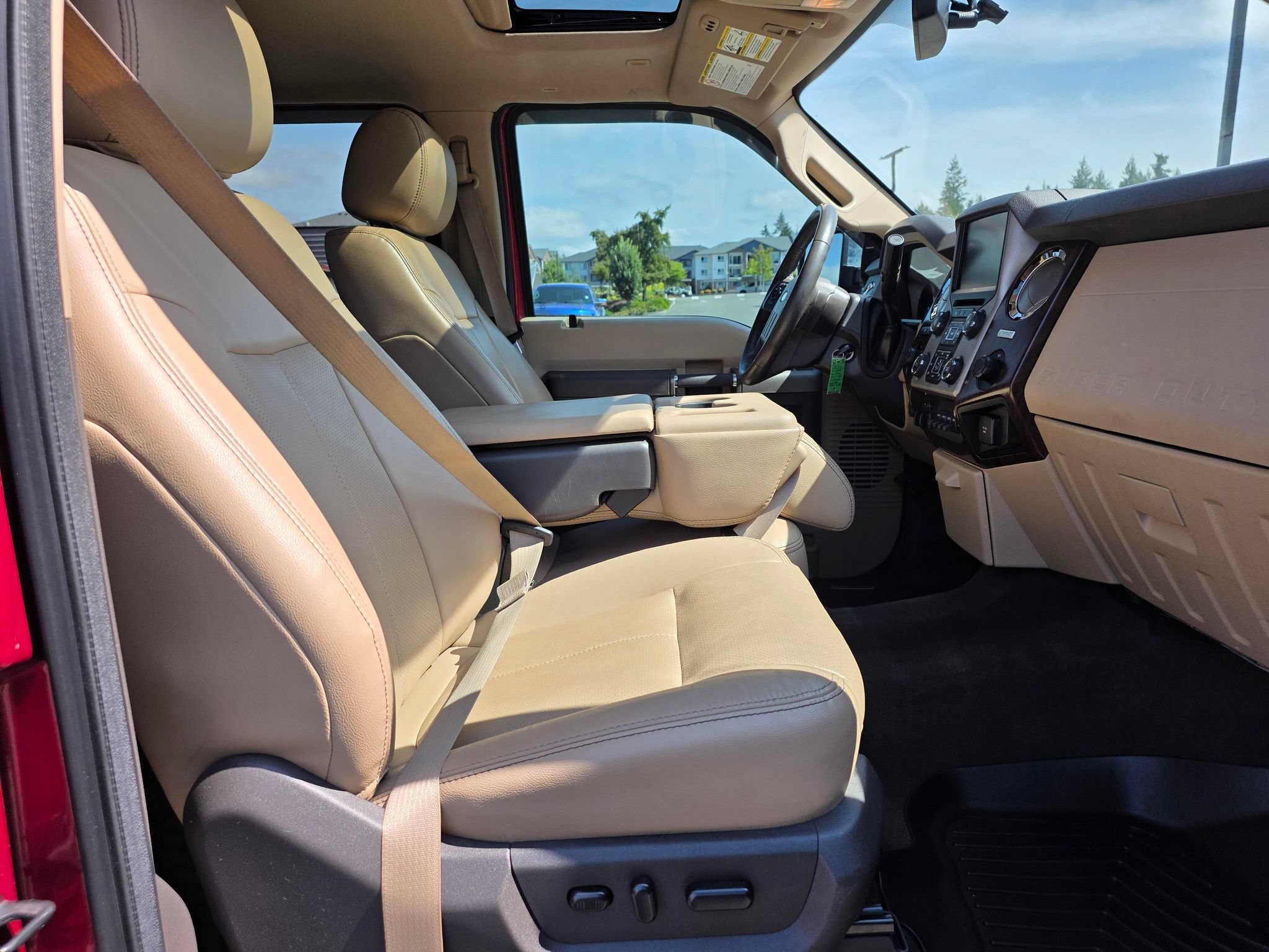 Used 2015 Ford F250 Lariat w/ Chrome Package AWD/4WD image 31