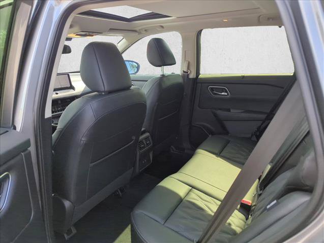New 2026 Nissan Rogue Platinum AWD/4WD image 16