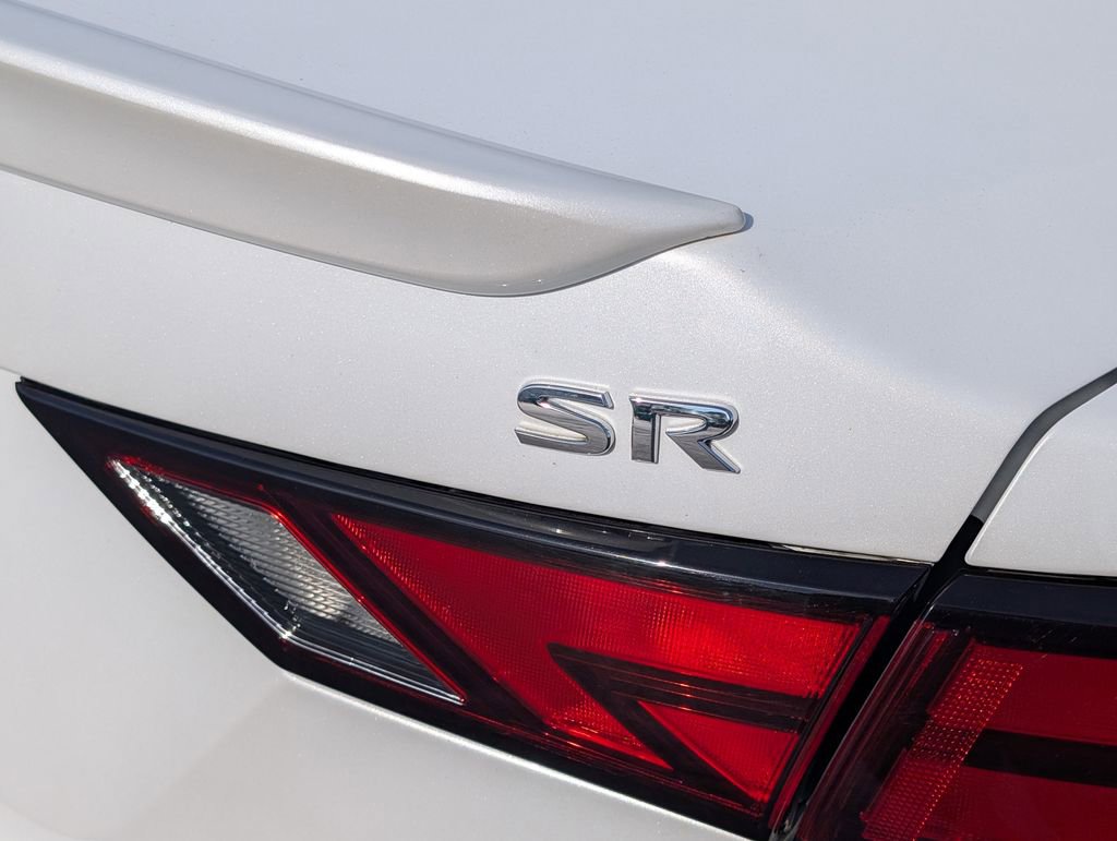 Used 2023 Nissan Sentra SR w/ SR Premium Package image 23