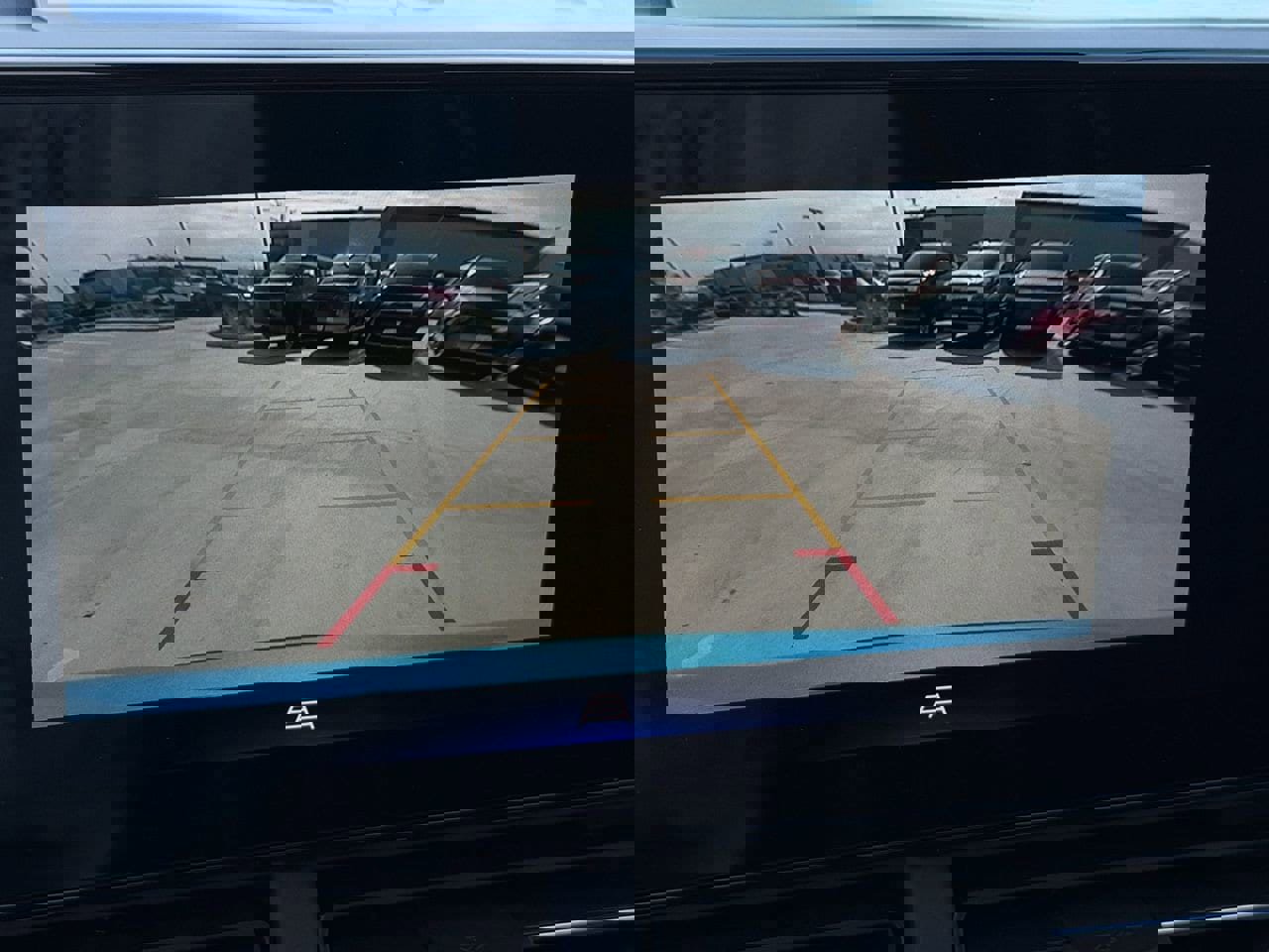 New 2026 Chevrolet Trax ACTIV w/ Sunroof Package image 16