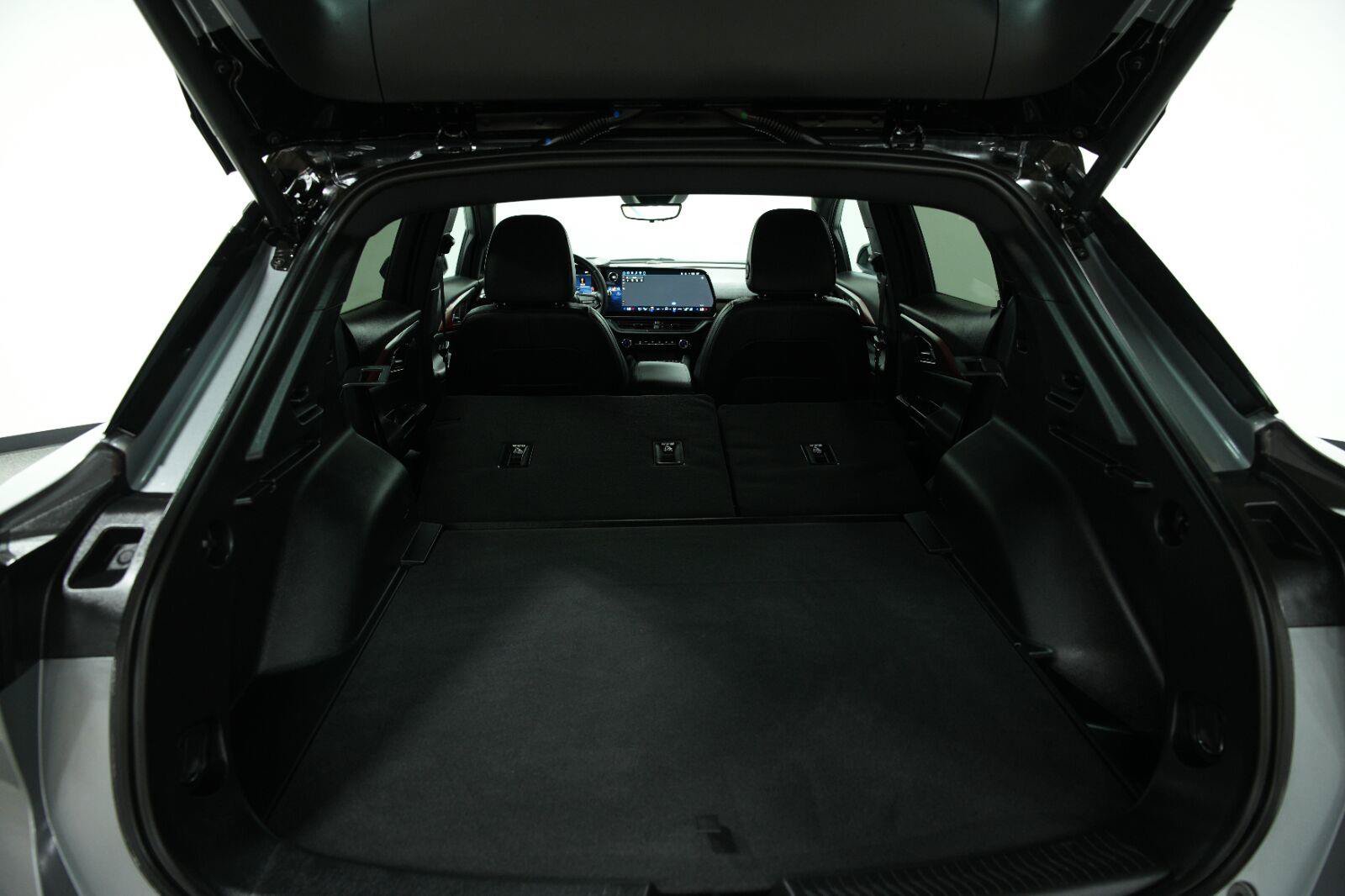Used 2026 Chevrolet Equinox EV RS w/ Convenience Package II AWD/4WD image 19
