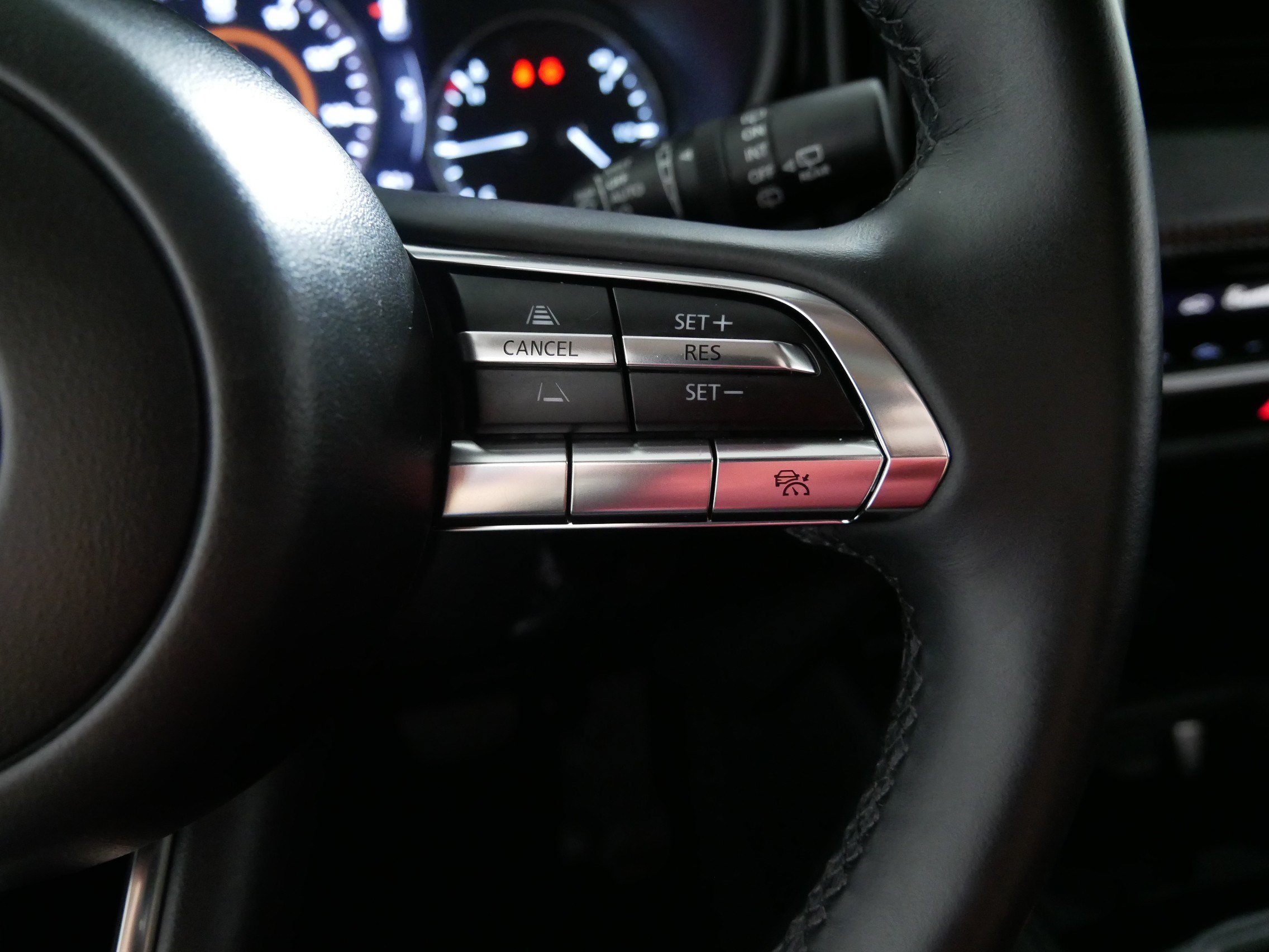 Used 2025 MAZDA CX-50 AWD 2.5 Hybrid w/ Premium Pkg image 28