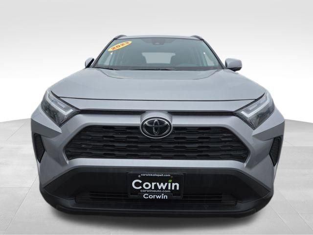 Used 2023 Toyota RAV4 XLE AWD/4WD image 4