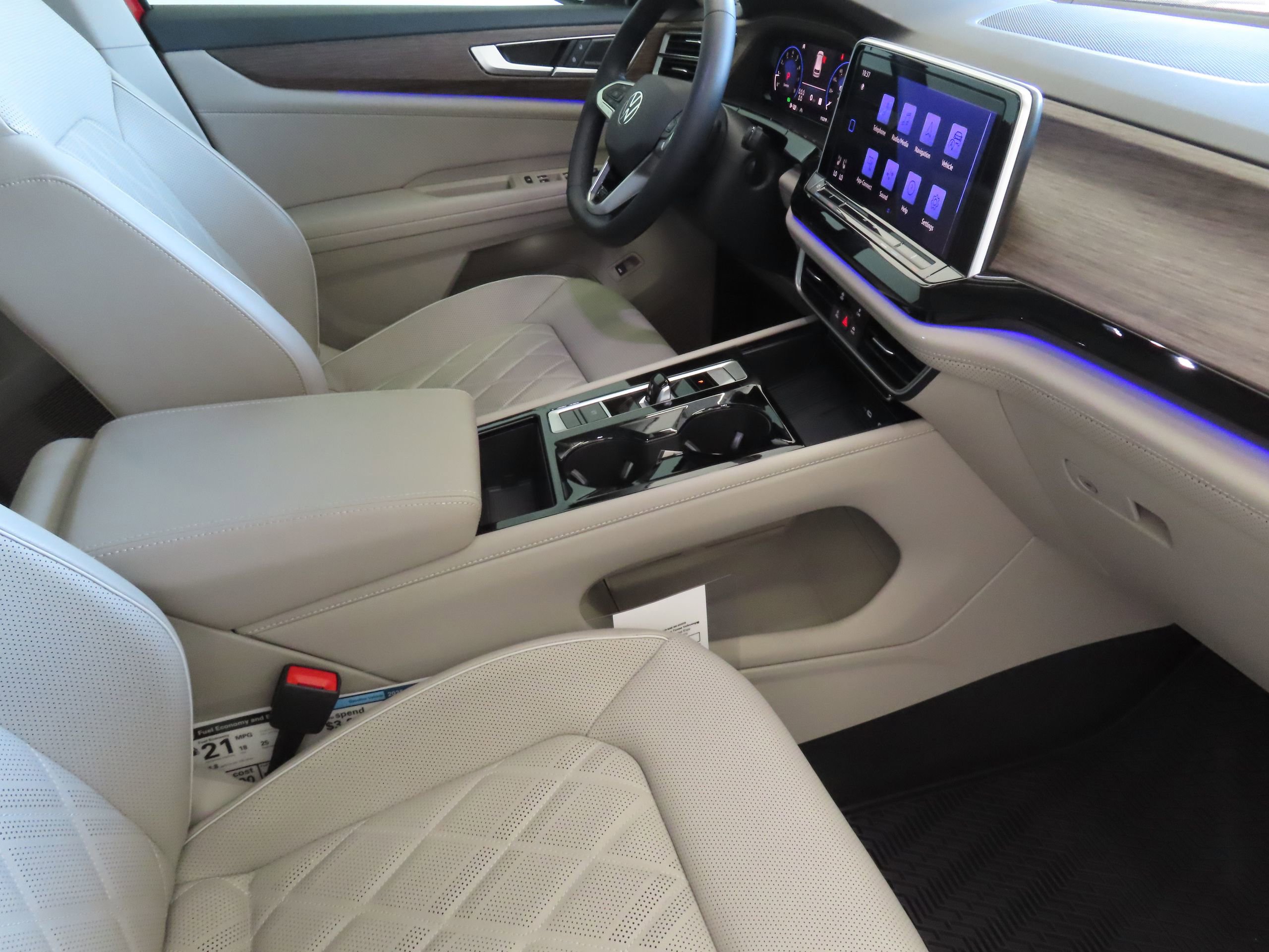 New 2025 Volkswagen Atlas SEL Premium R-Line AWD/4WD image 28